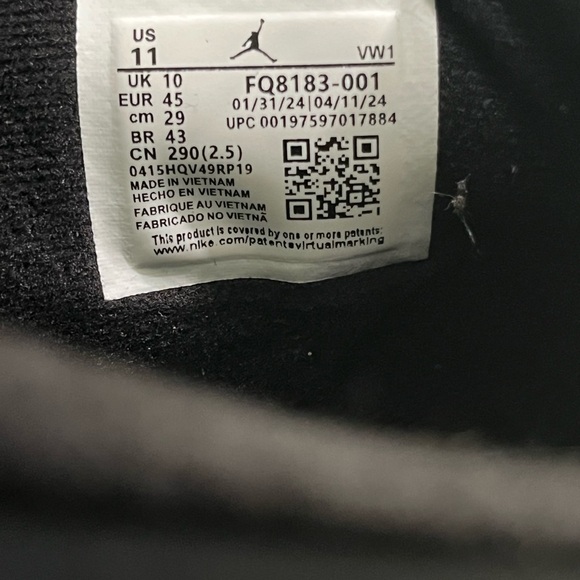 Jordan 4 White Thunders - Picture 6 of 6